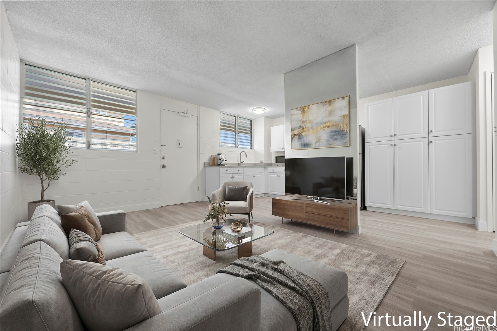 1401 Lusitana Street 303 — photo