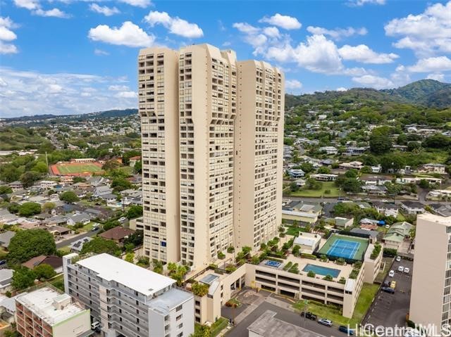 1717 Mott Smith Drive 407 — photo