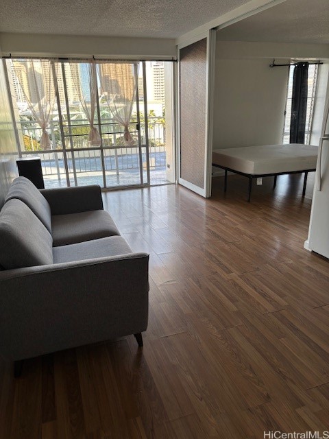1655 Makaloa Street 909 — photo