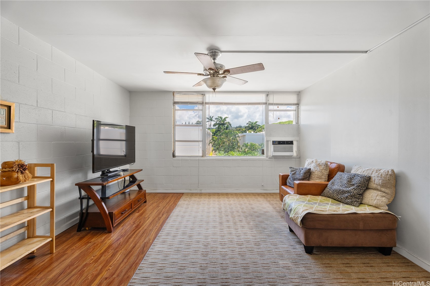 98-1040 Moanalua Road 1-302 — photo