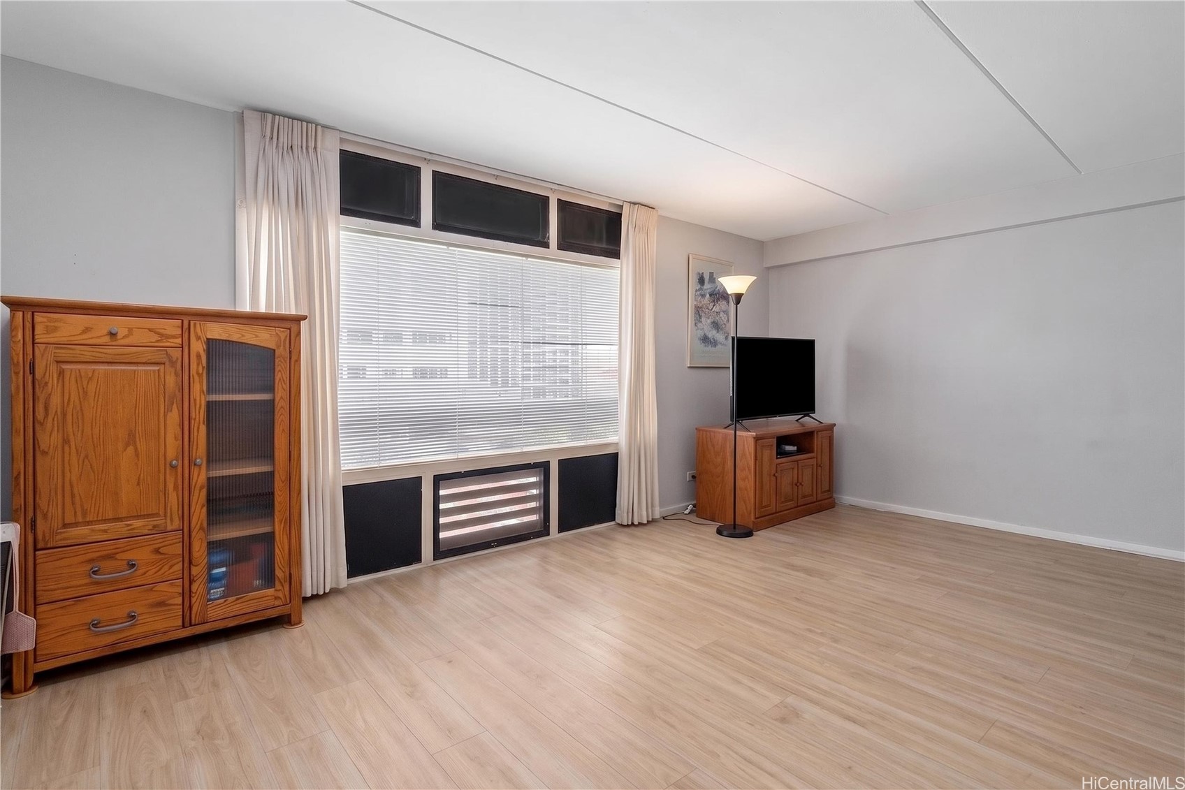 910 Ahana Street 706 — photo