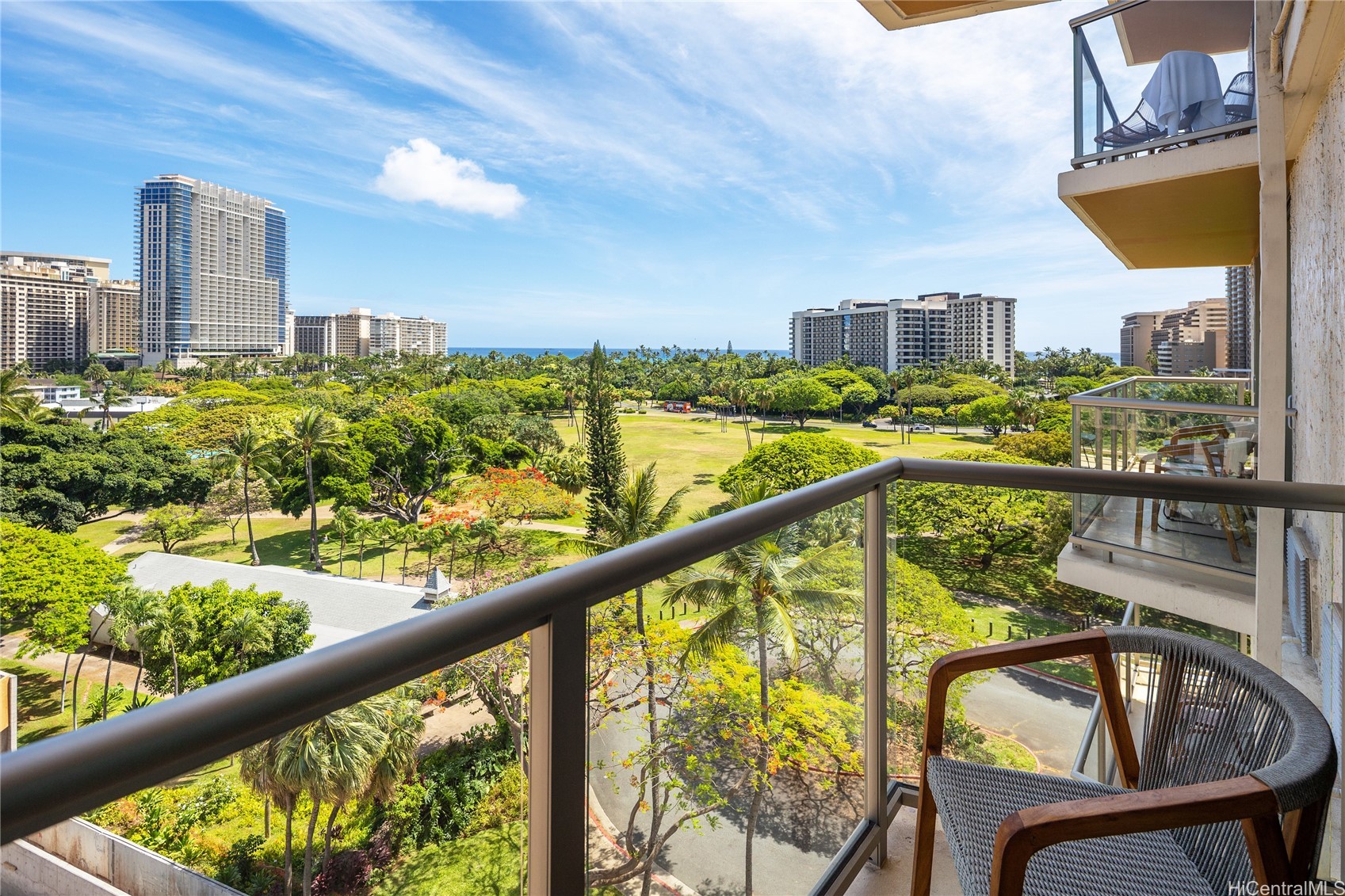 2045 Kalakaua Avenue 609 — photo