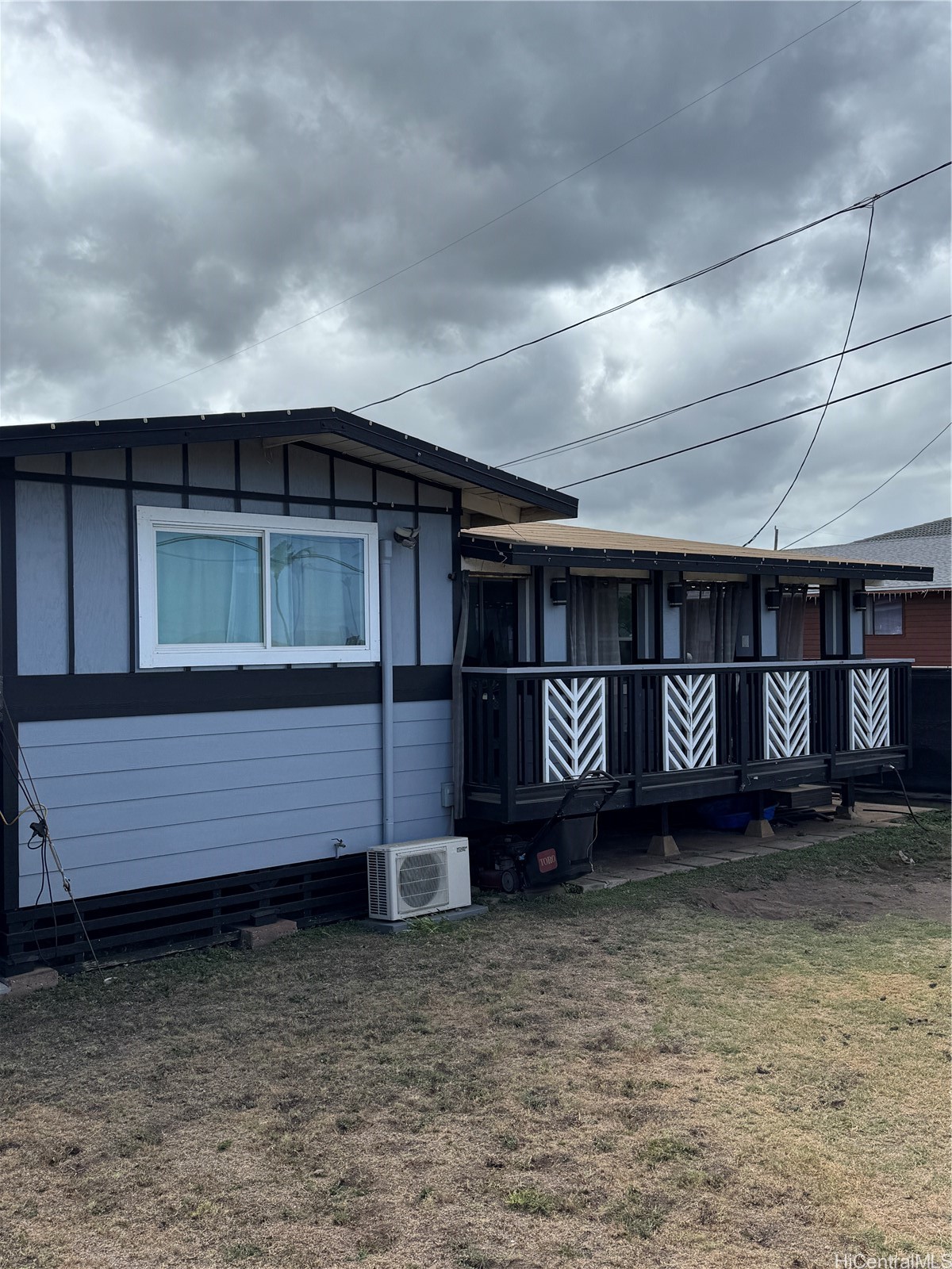 87-418 Farrington Highway — photo