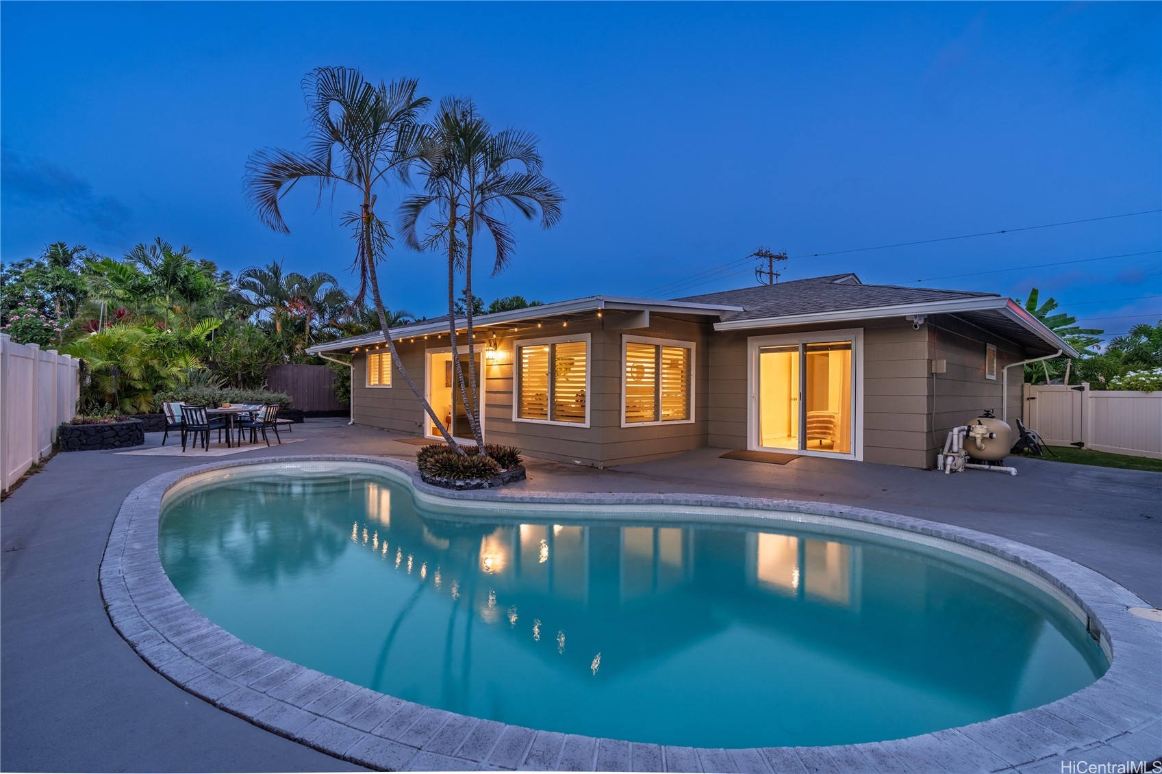 633 Keolu Drive — photo