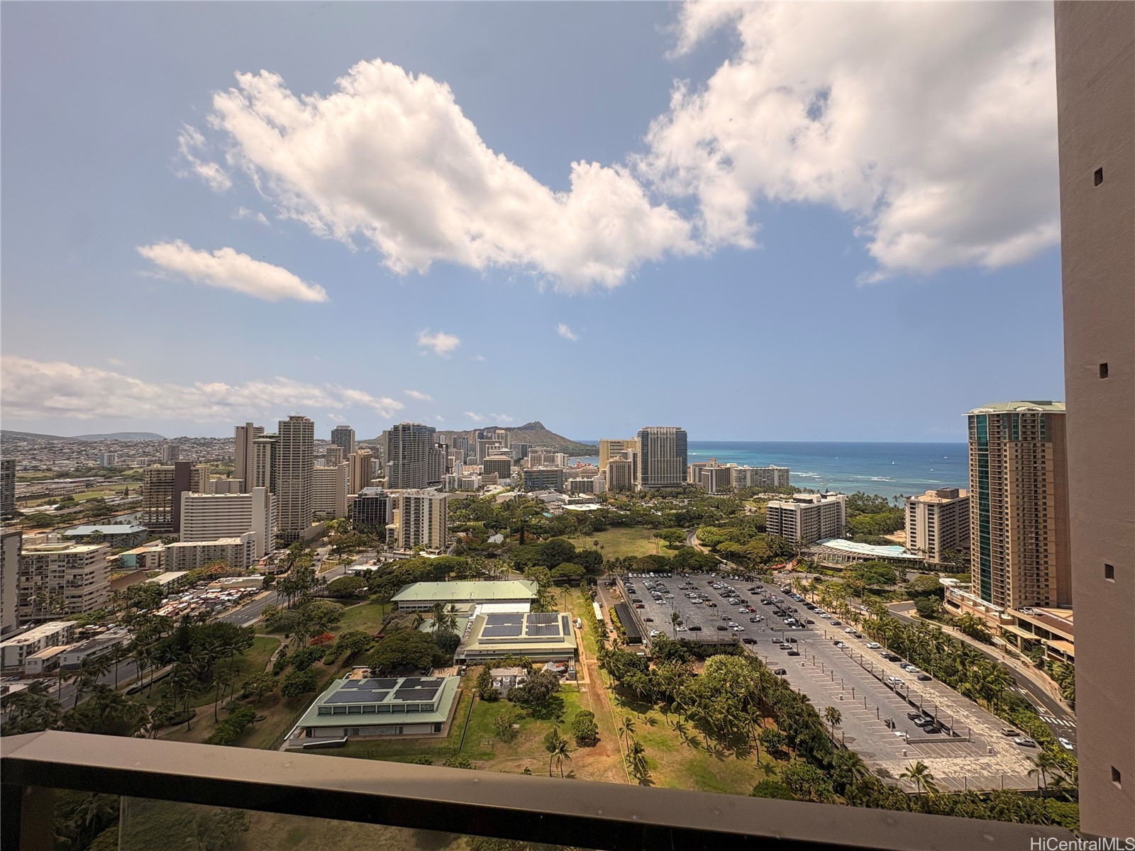 1910 Ala Moana Boulevard 37D — photo