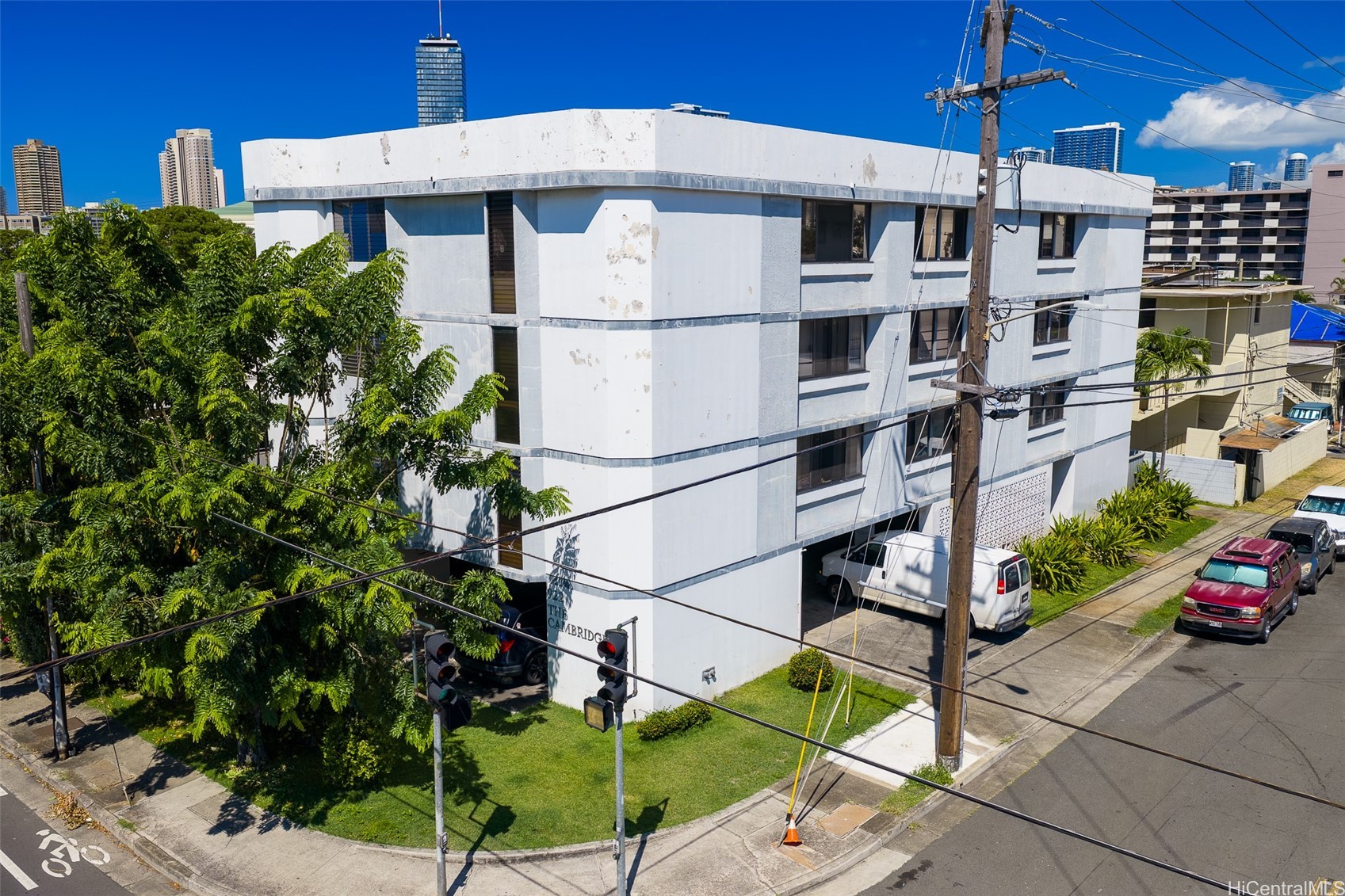 922 McCully Street — photo