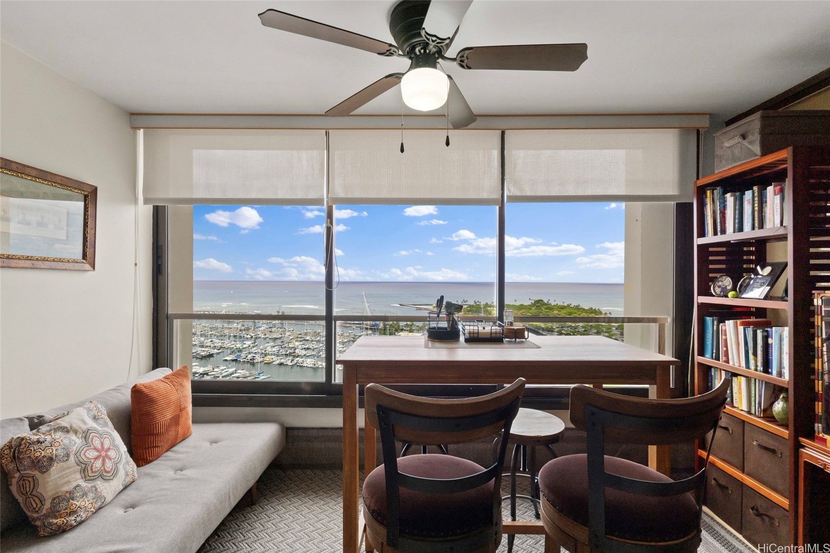 1600 Ala Moana Boulevard 2602 — photo