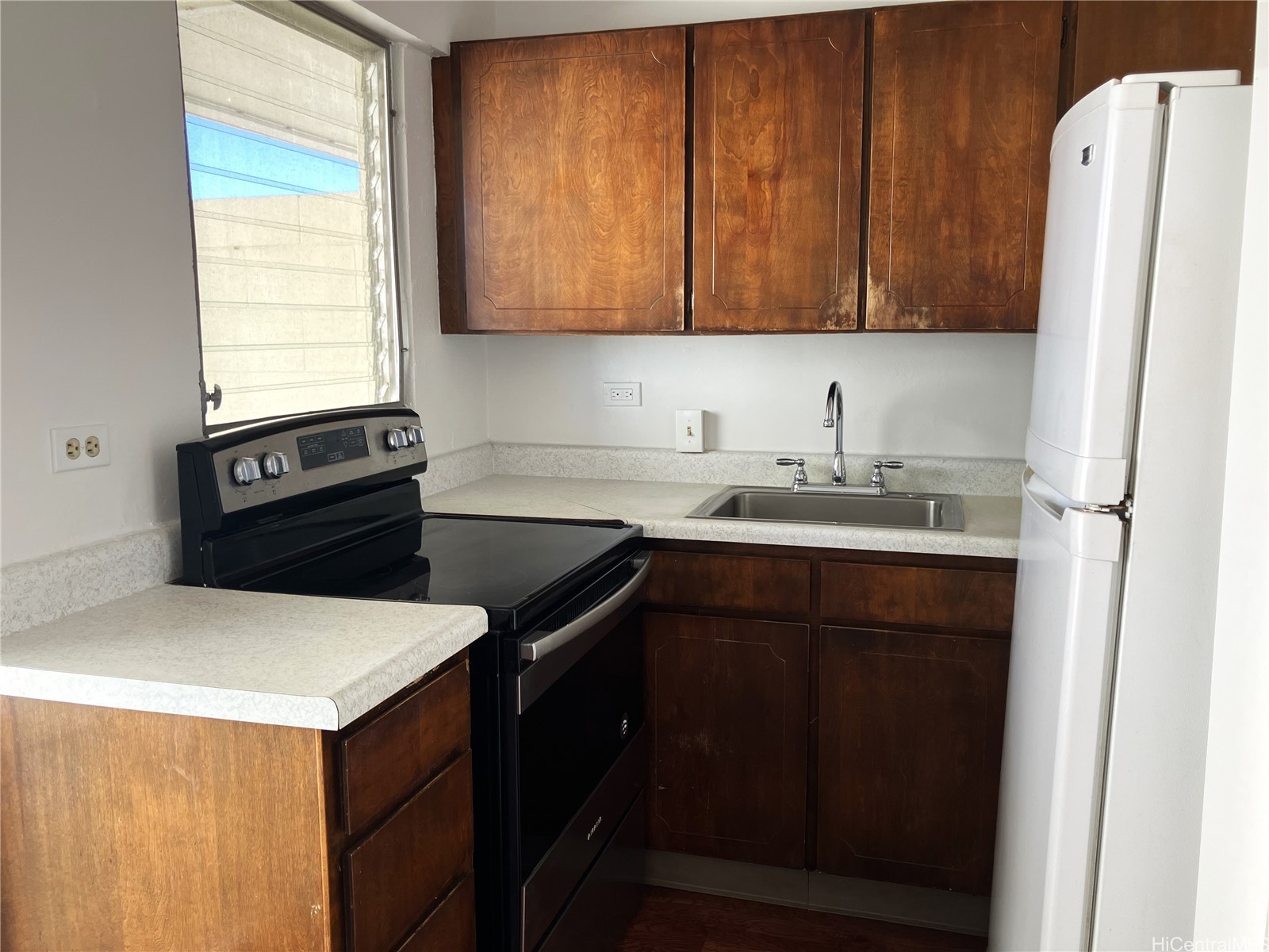 2609 Ala Wai Boulevard 1203 — photo