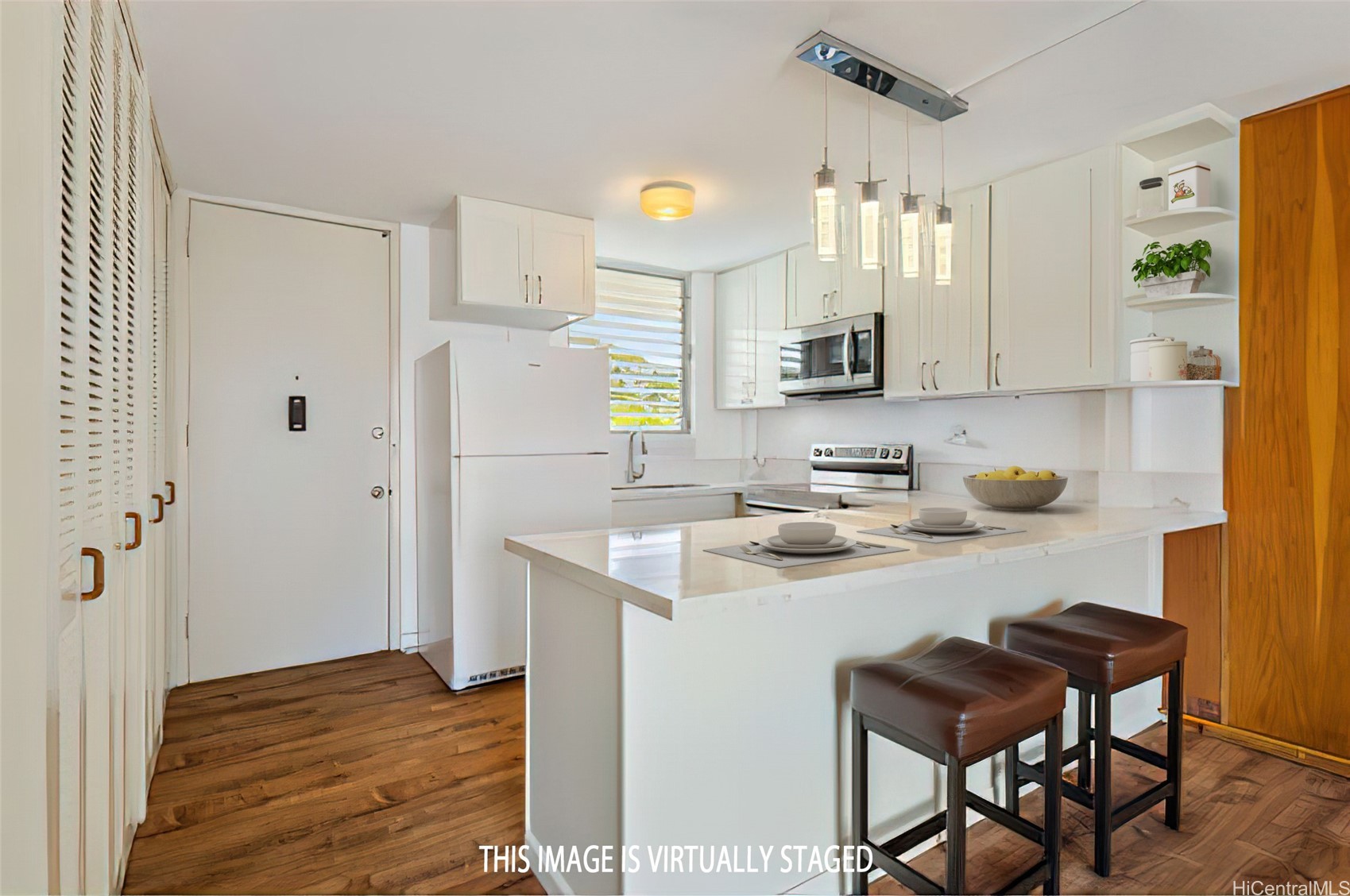 1716 Keeaumoku Street 706 — photo