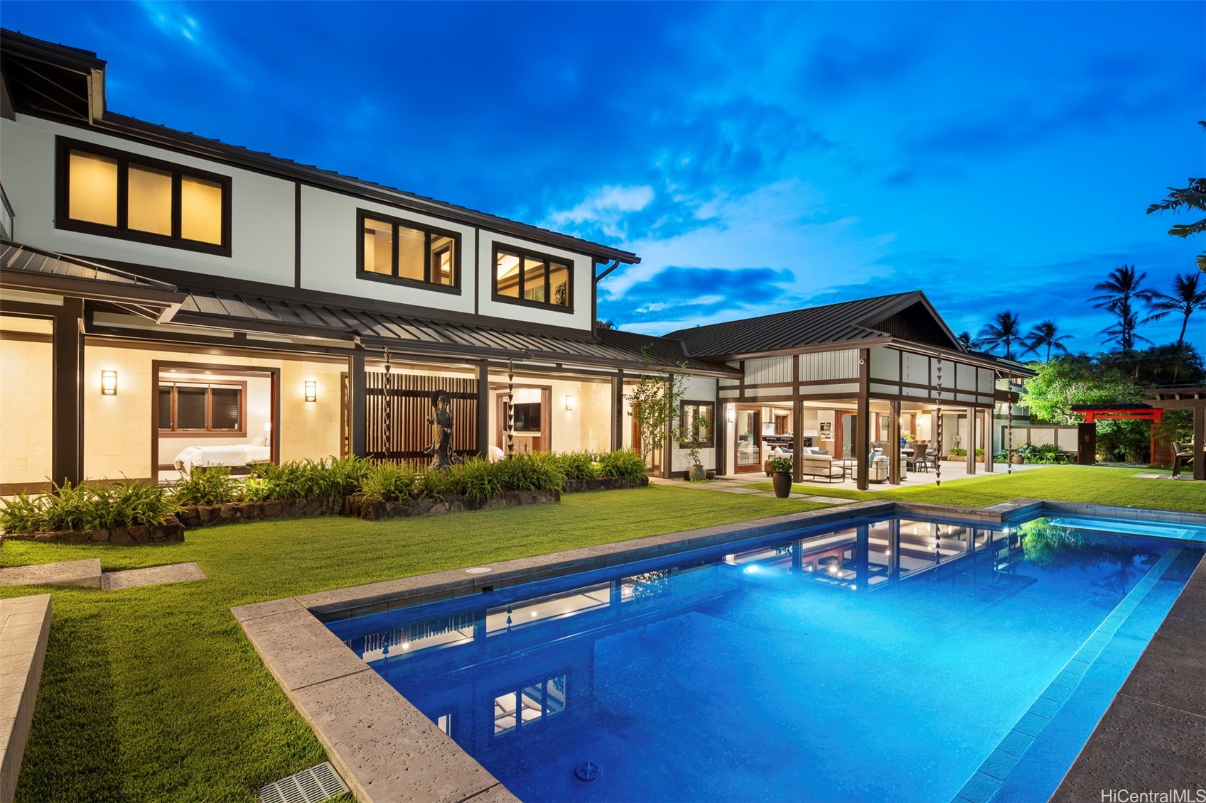 1011 Mokulua Drive — photo