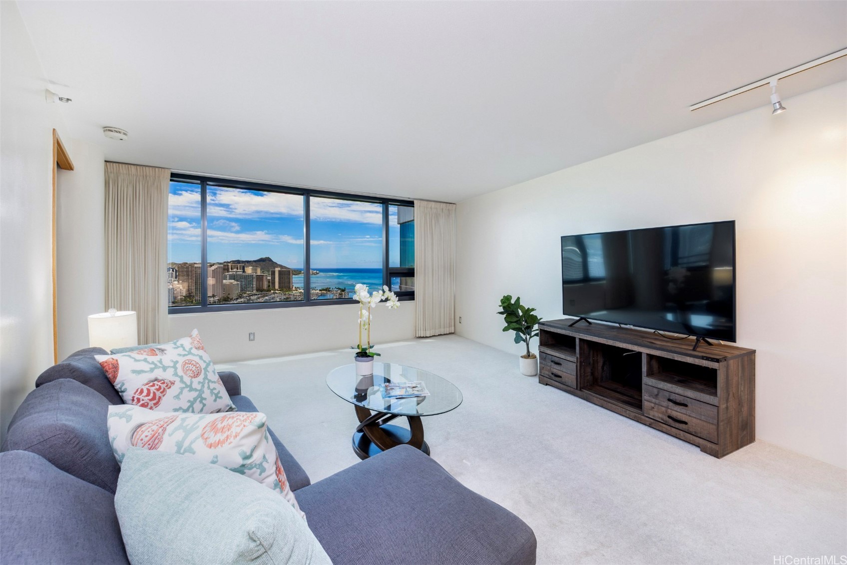 1330 Ala Moana Boulevard 3807 — photo