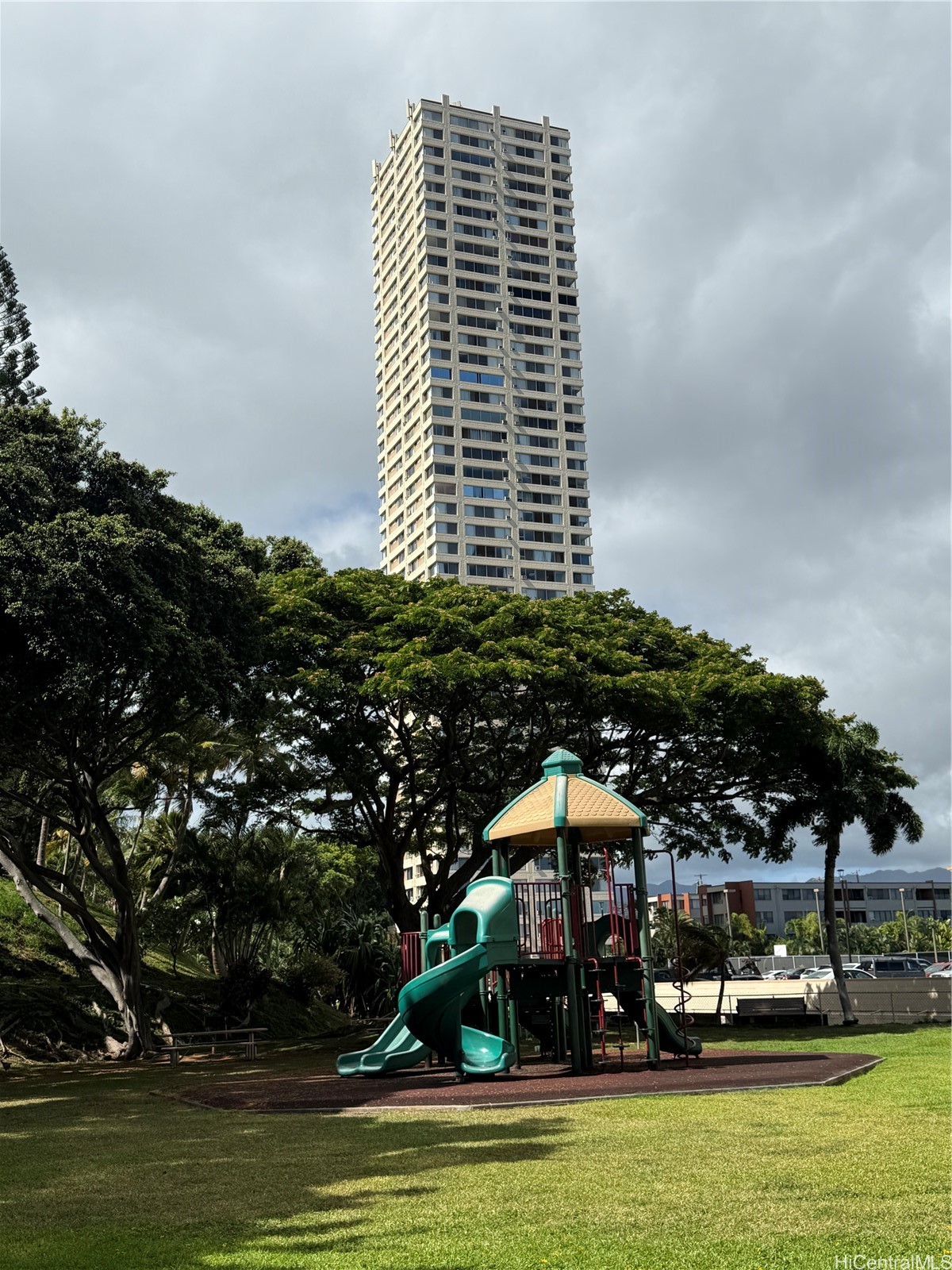 1060 Kamehameha Highway 1704B — photo