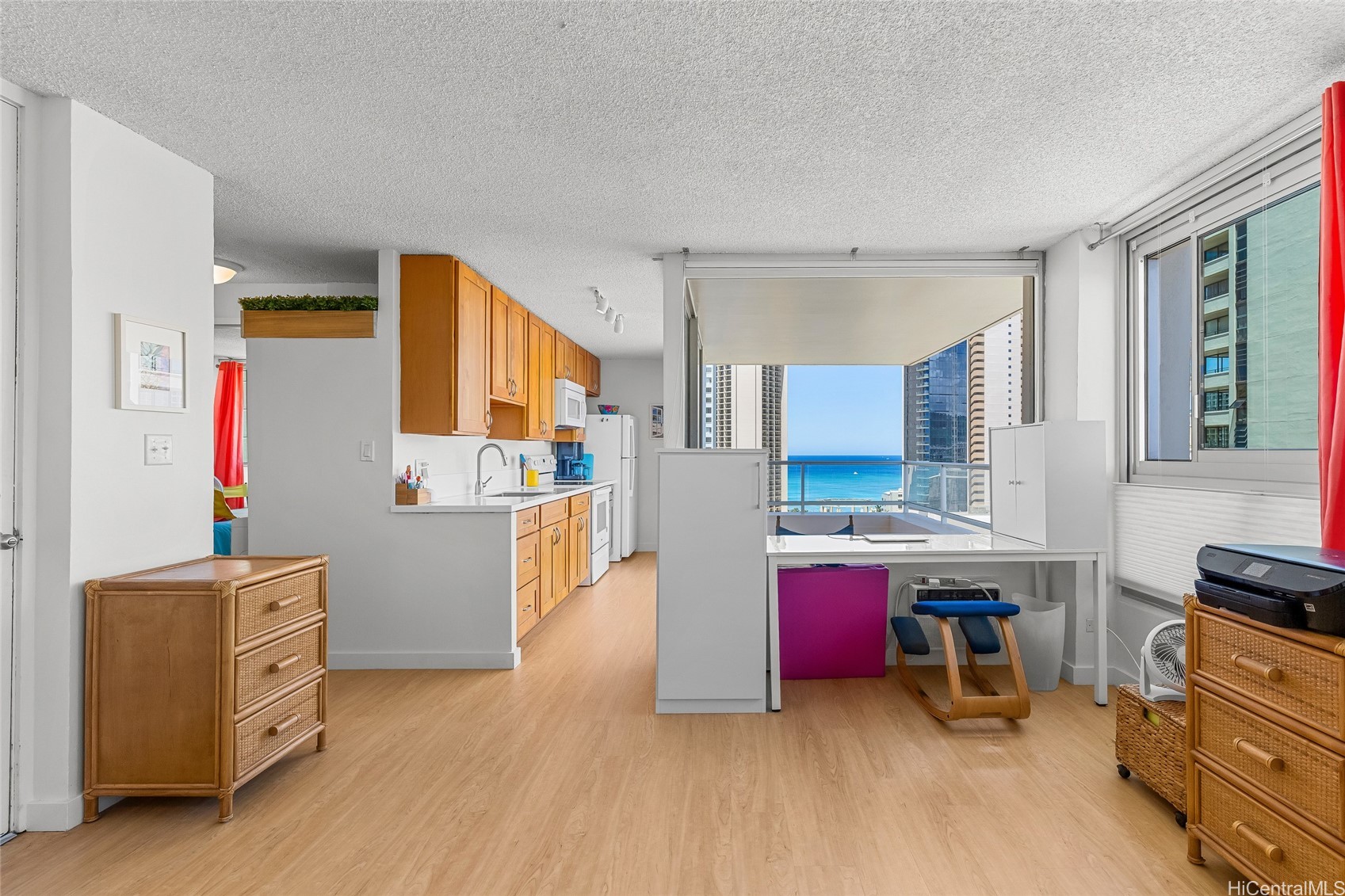 2421 Tusitala Street 2103 — photo