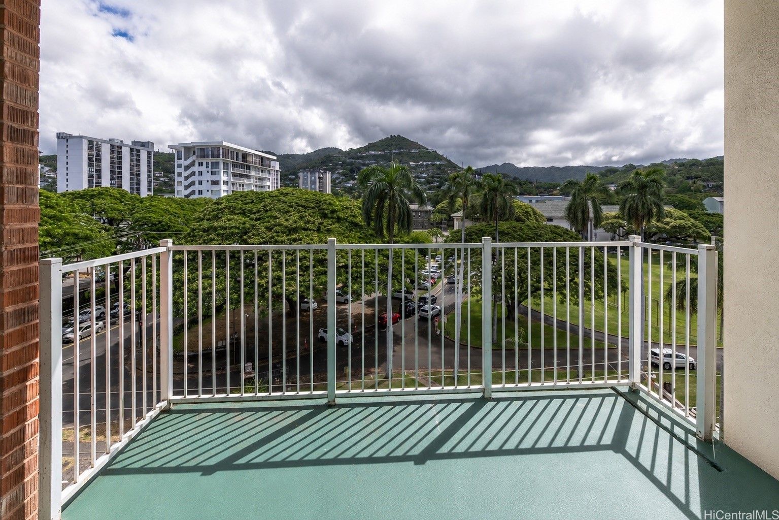 1535 Punahou Street 704 — photo