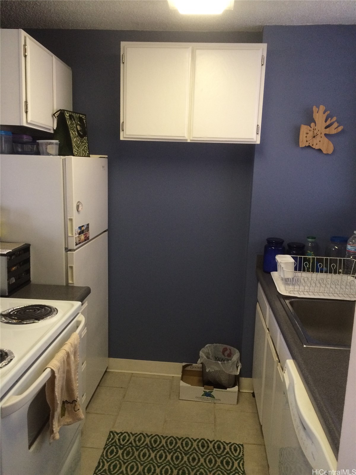 Home in Honolulu, HI 96822 — photo 2