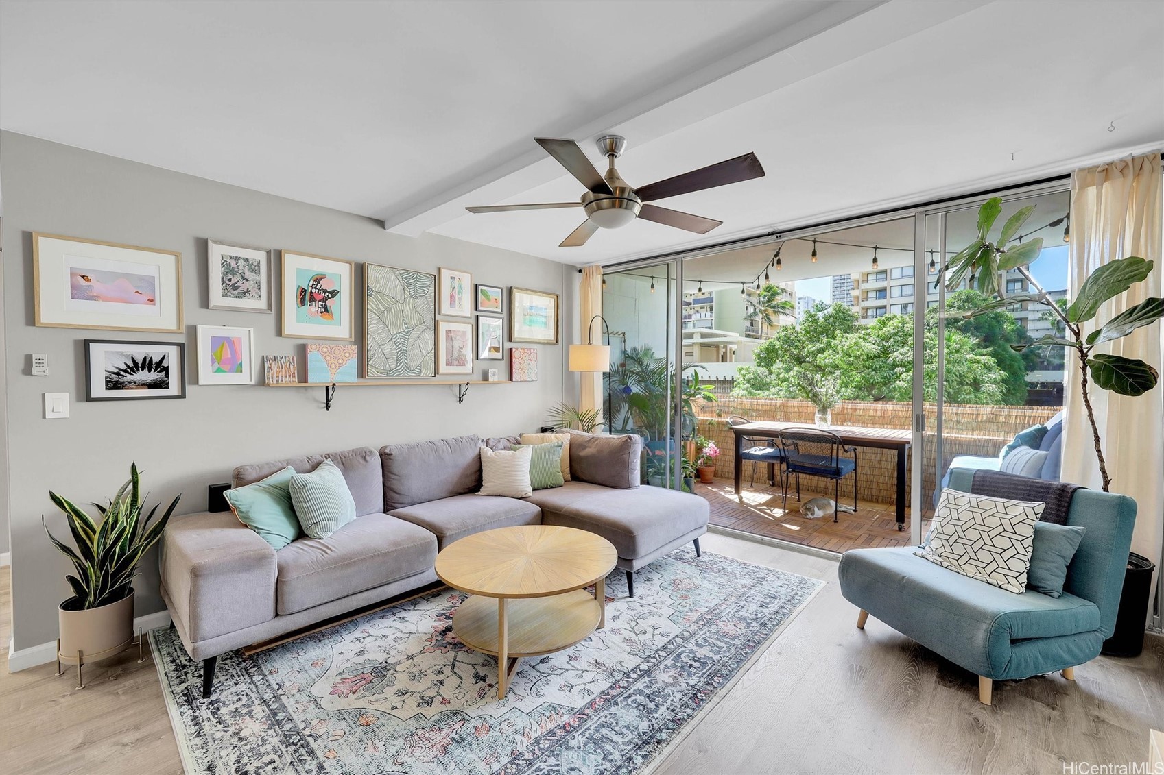 430 Kaiolu Street 401 — photo