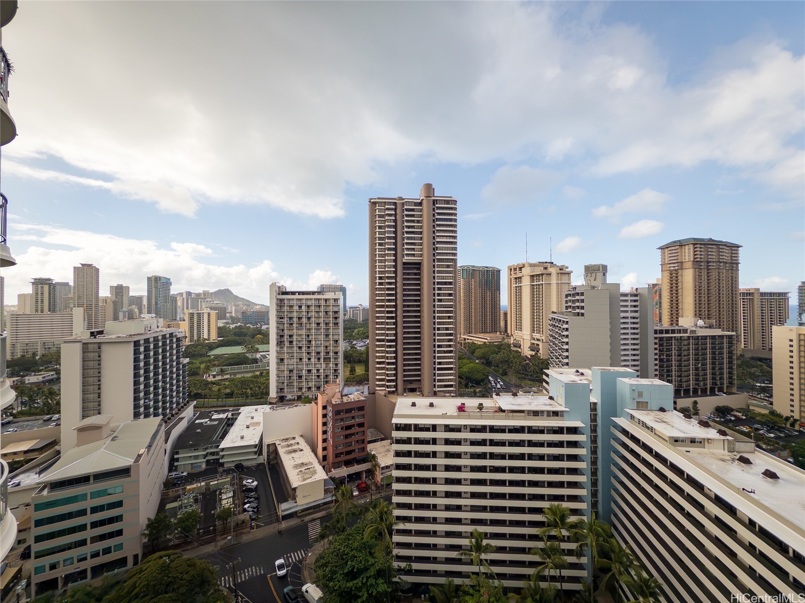 469 Ena Road 2301 — photo