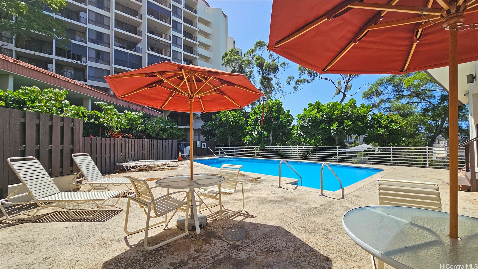 3138 Waialae Avenue 426 — photo