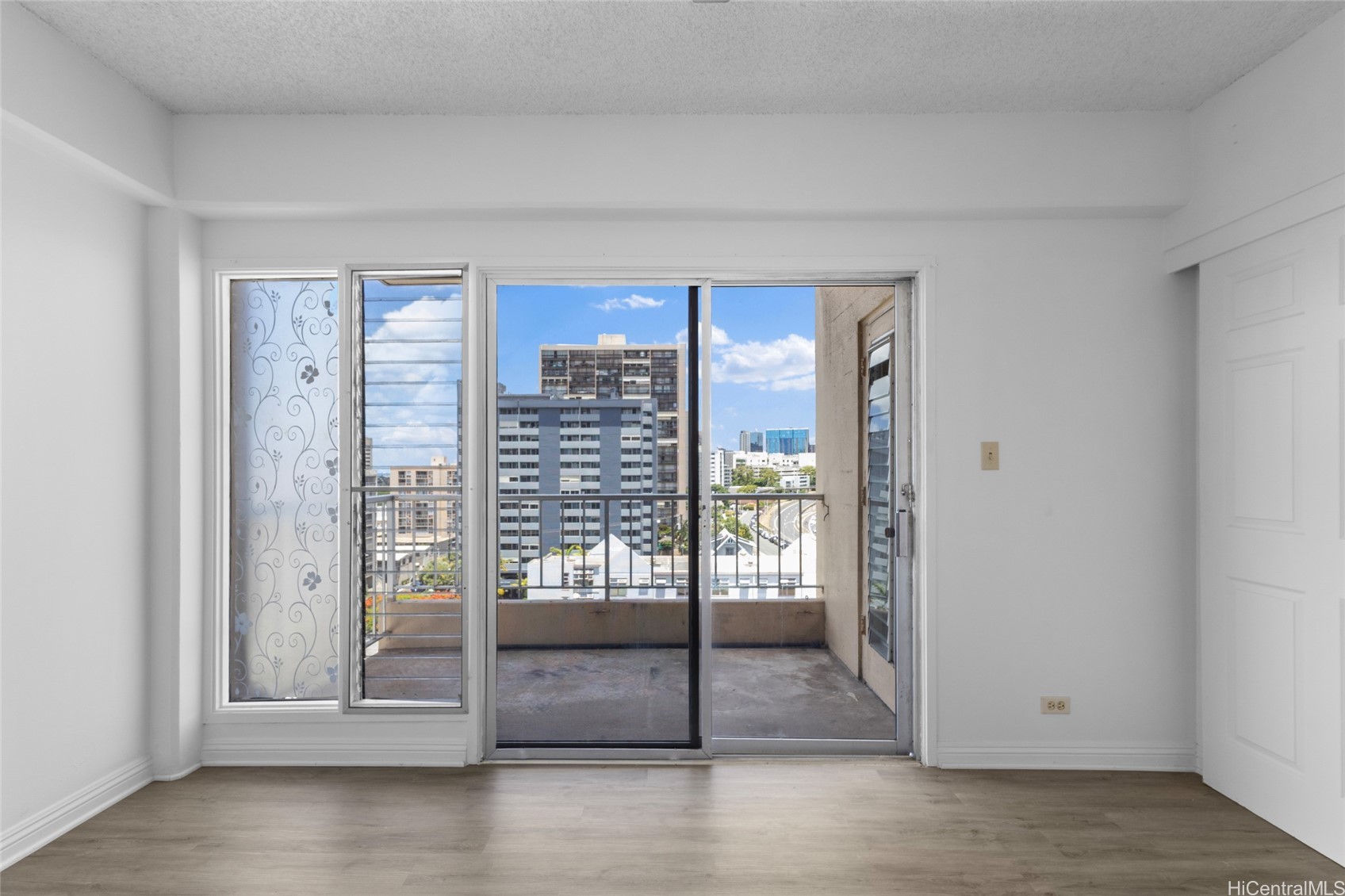 1314 Victoria Street 803 — photo