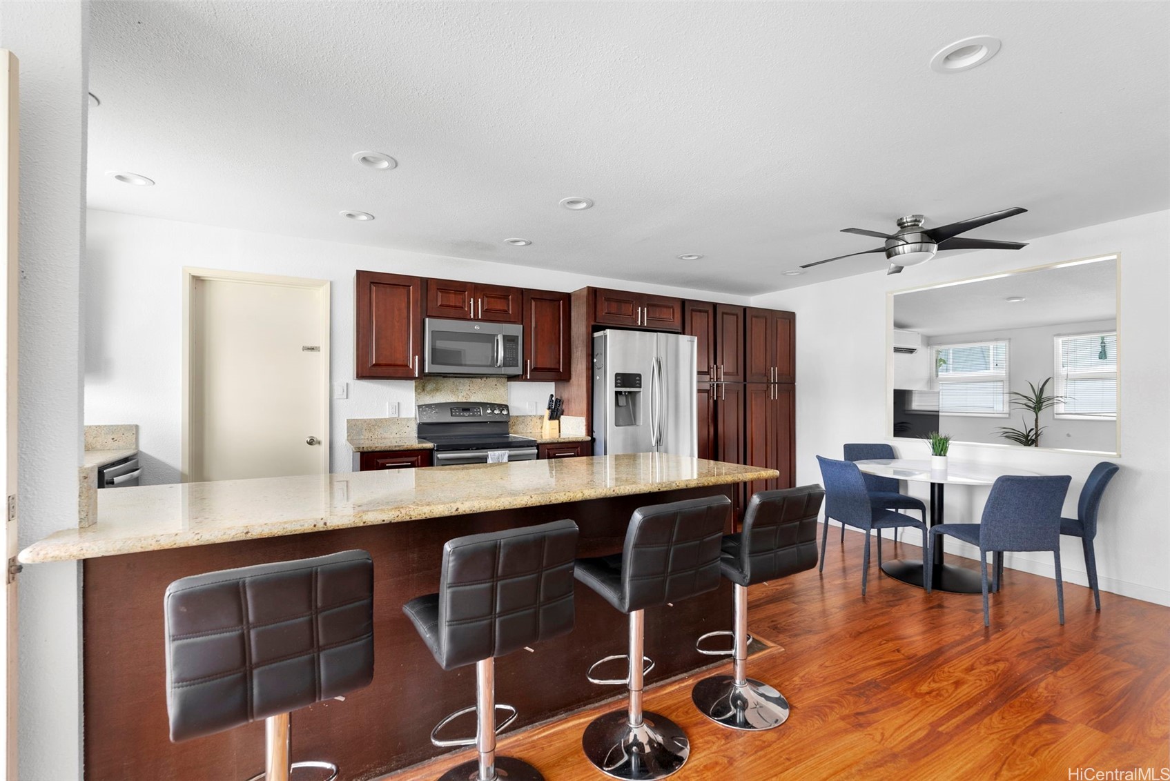 433 Kaimake Loop a — photo