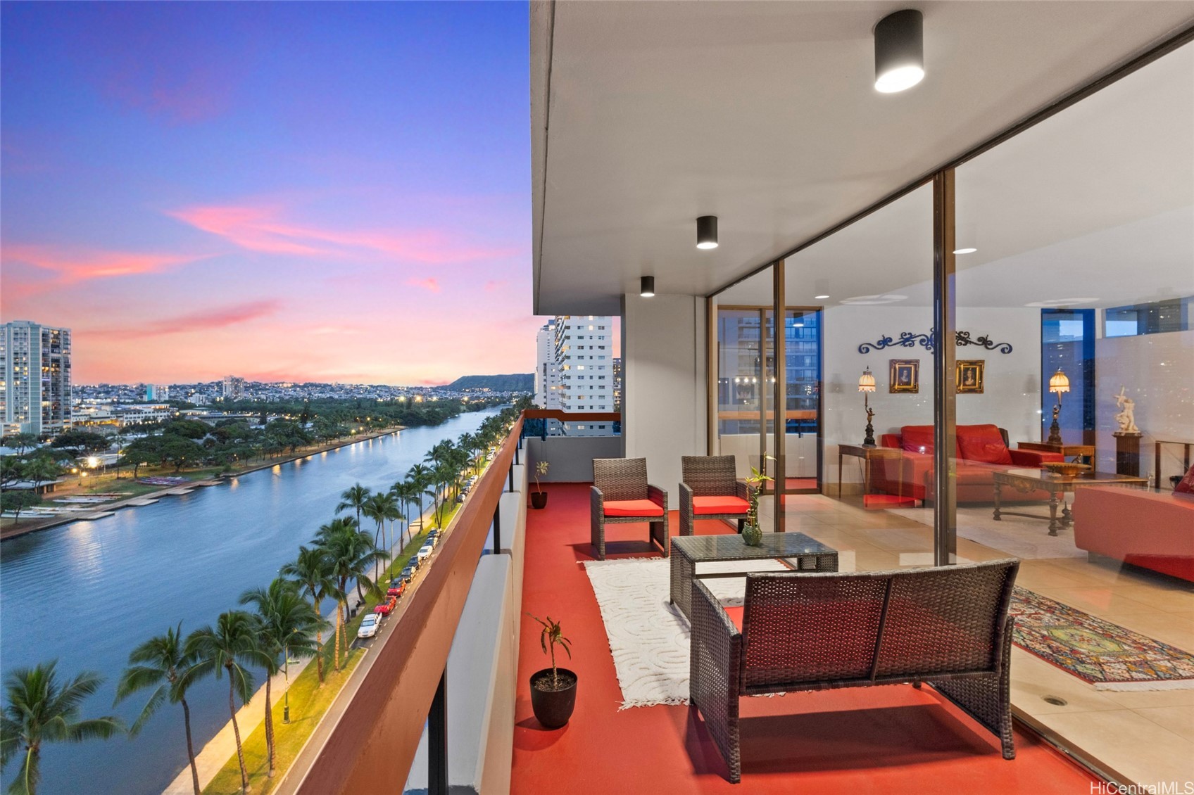 2029 Ala Wai Boulevard Ph2 — photo