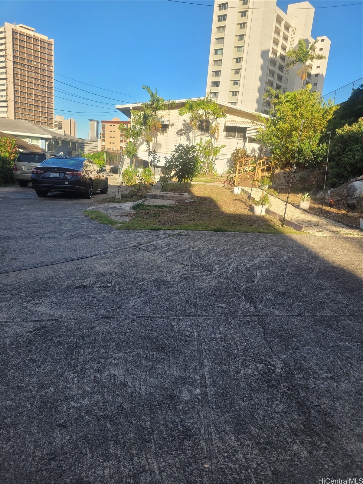 962 Spencer Street — photo