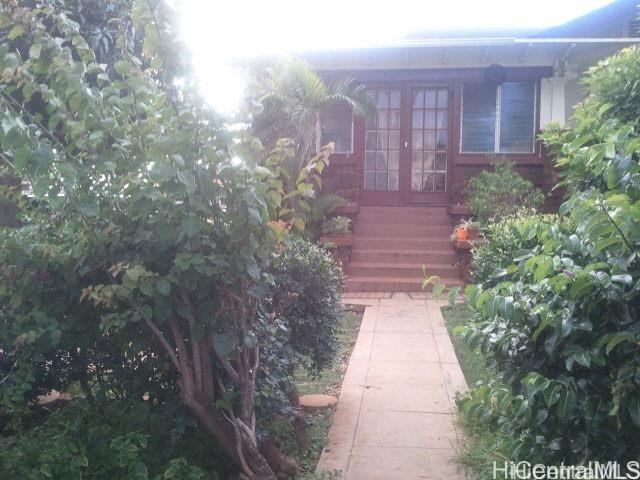 718 10th Avenue — photo