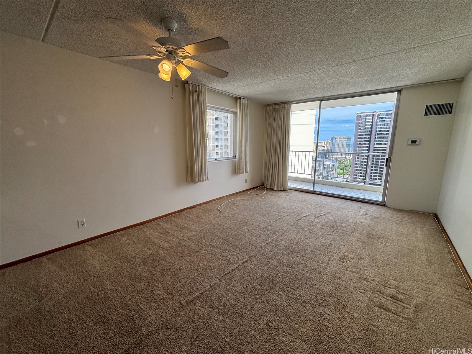 400 Hobron Lane 3215 — photo