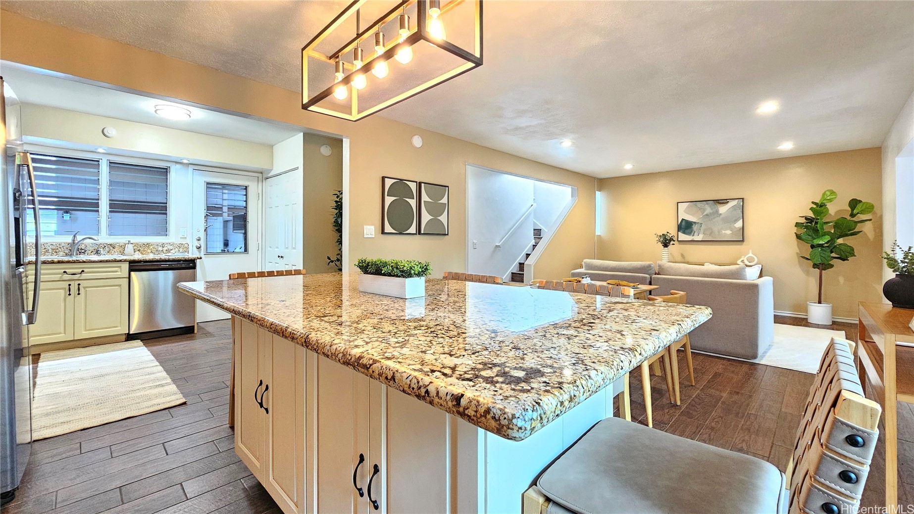 95-625 Nawenewene Circle 313 — photo