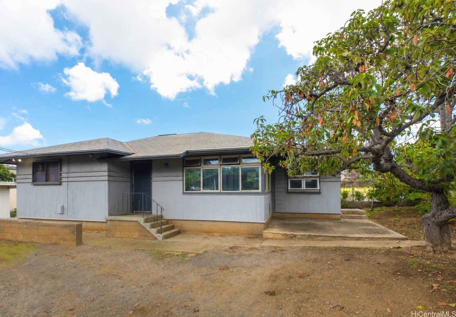 2805 Waialae Avenue — photo