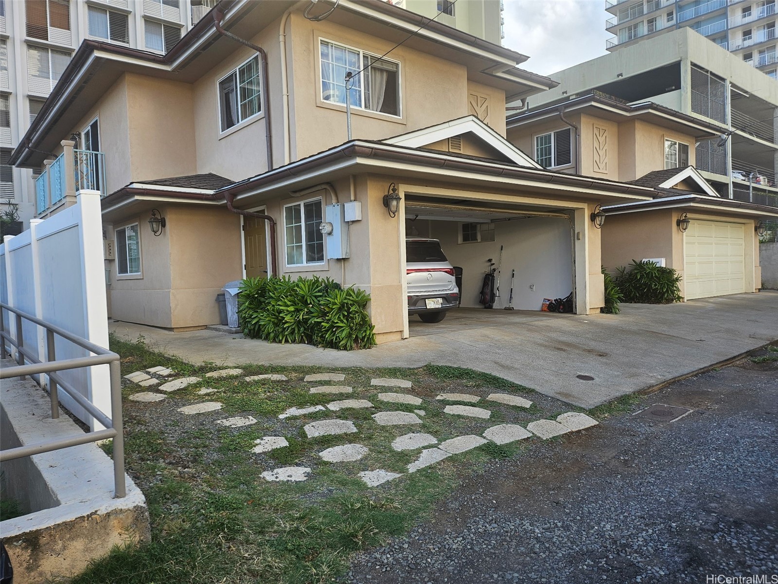 1550 Davenport Place — photo