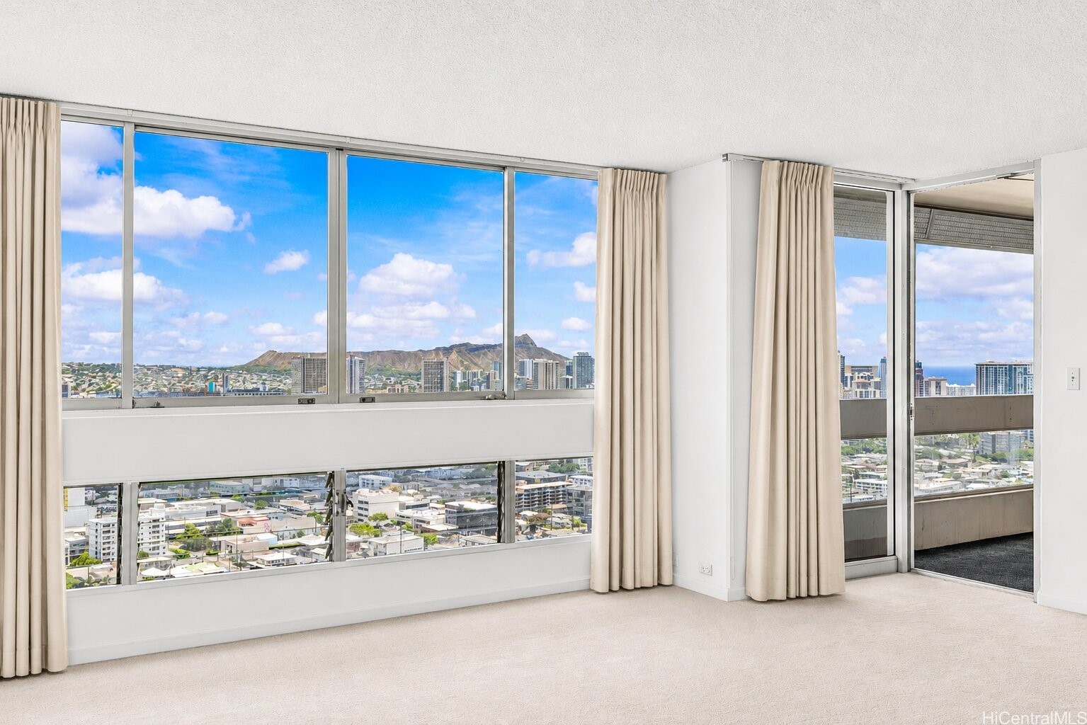 1212 Punahou Street 3606 — photo