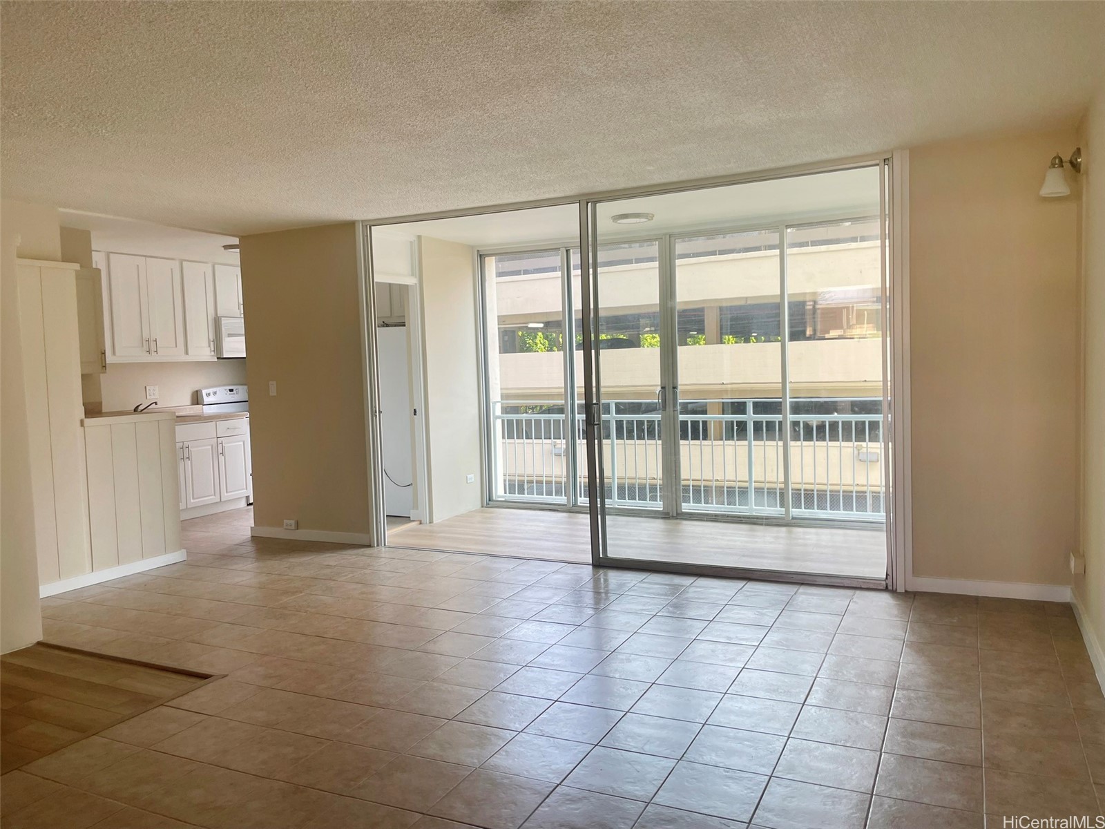 419A Atkinson Drive 307 — photo