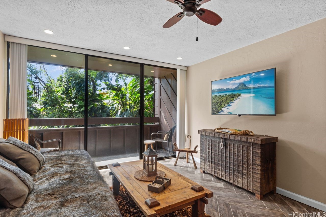 51-636 Kamehameha Highway 215 — photo