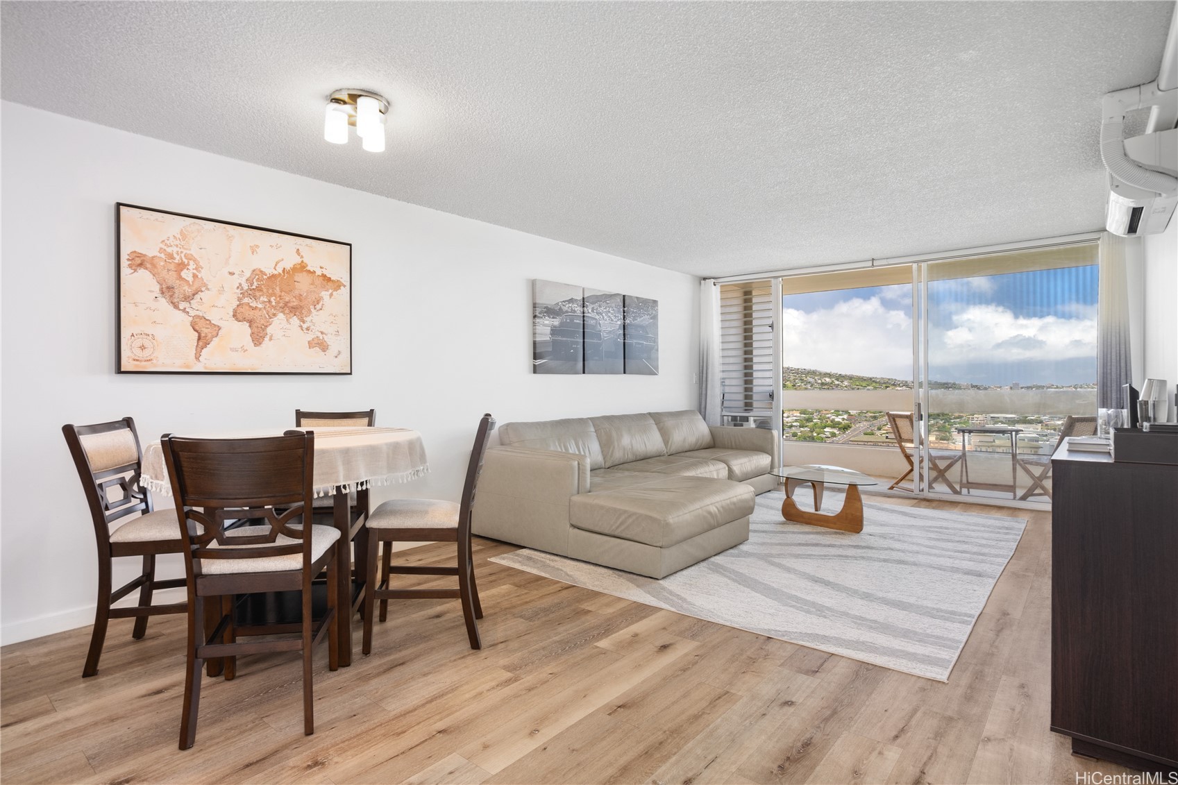 1212 Punahou Street Unit 2702 — photo