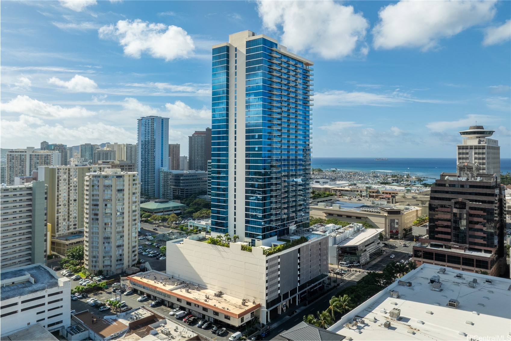 629 Keeaumoku Street 2901 — photo
