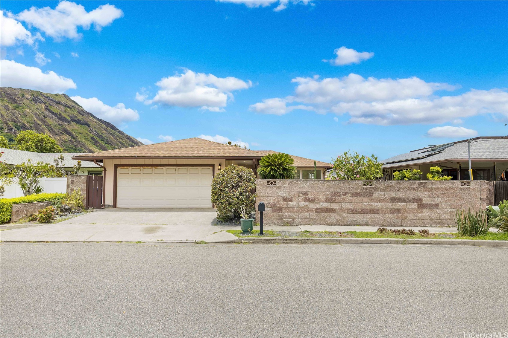 7223 Kuahono Street — photo