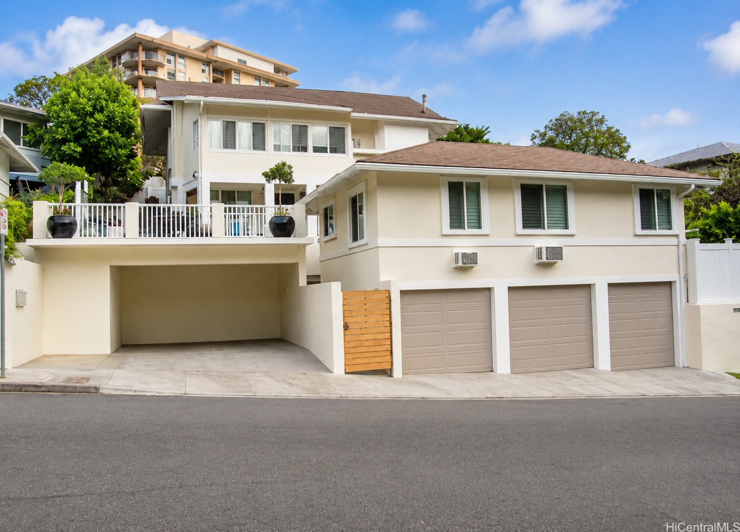 1559 Magazine Street — photo