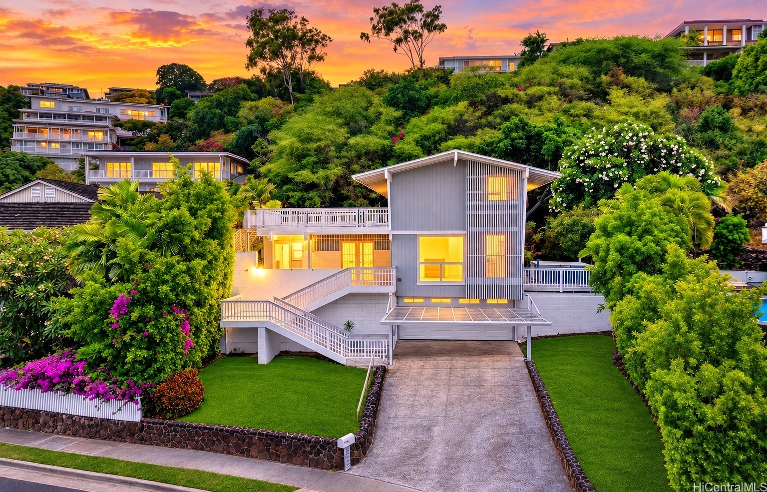4846 Analii Street — photo