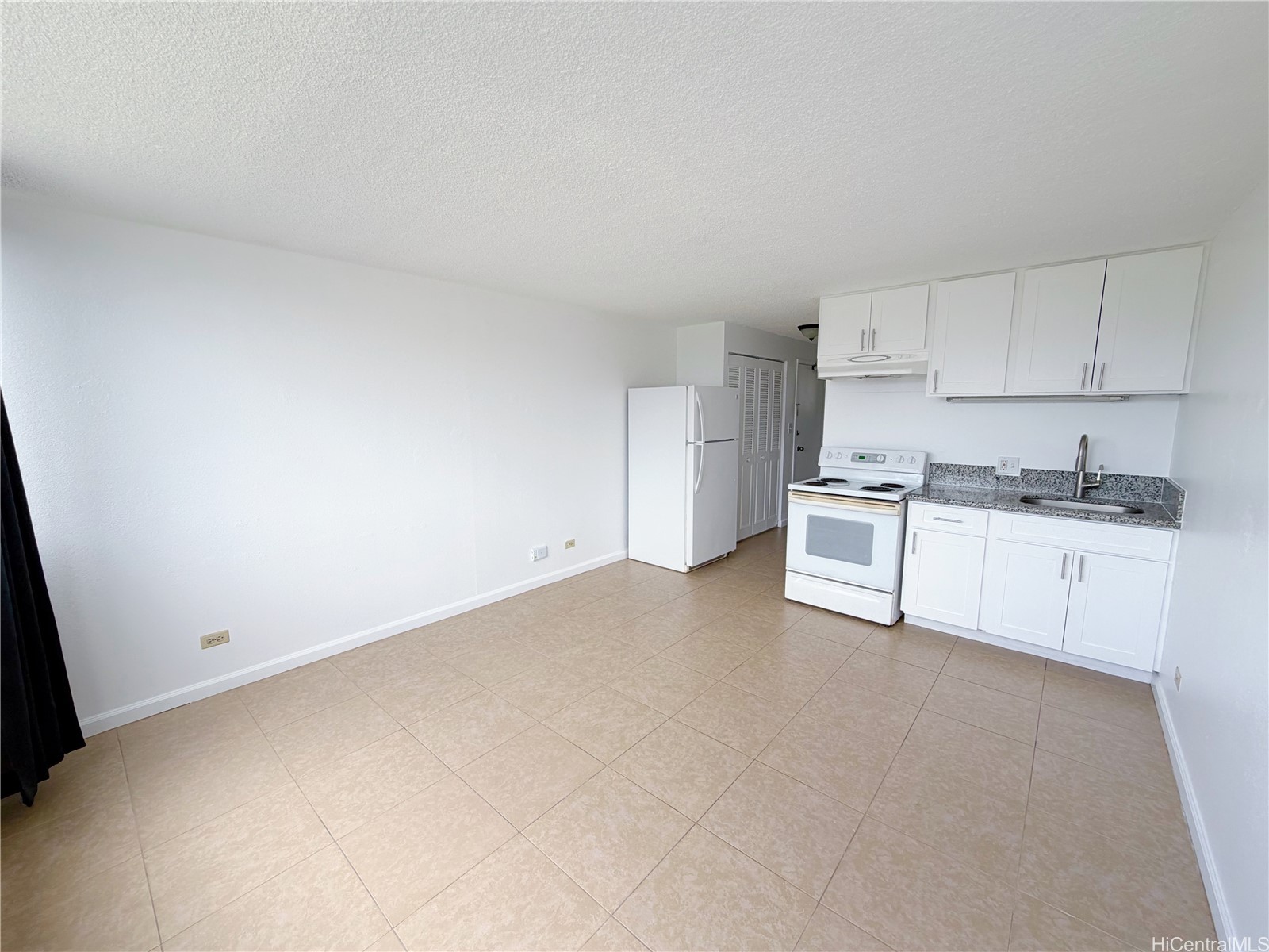 2211 Ala Wai Boulevard 1708 — photo