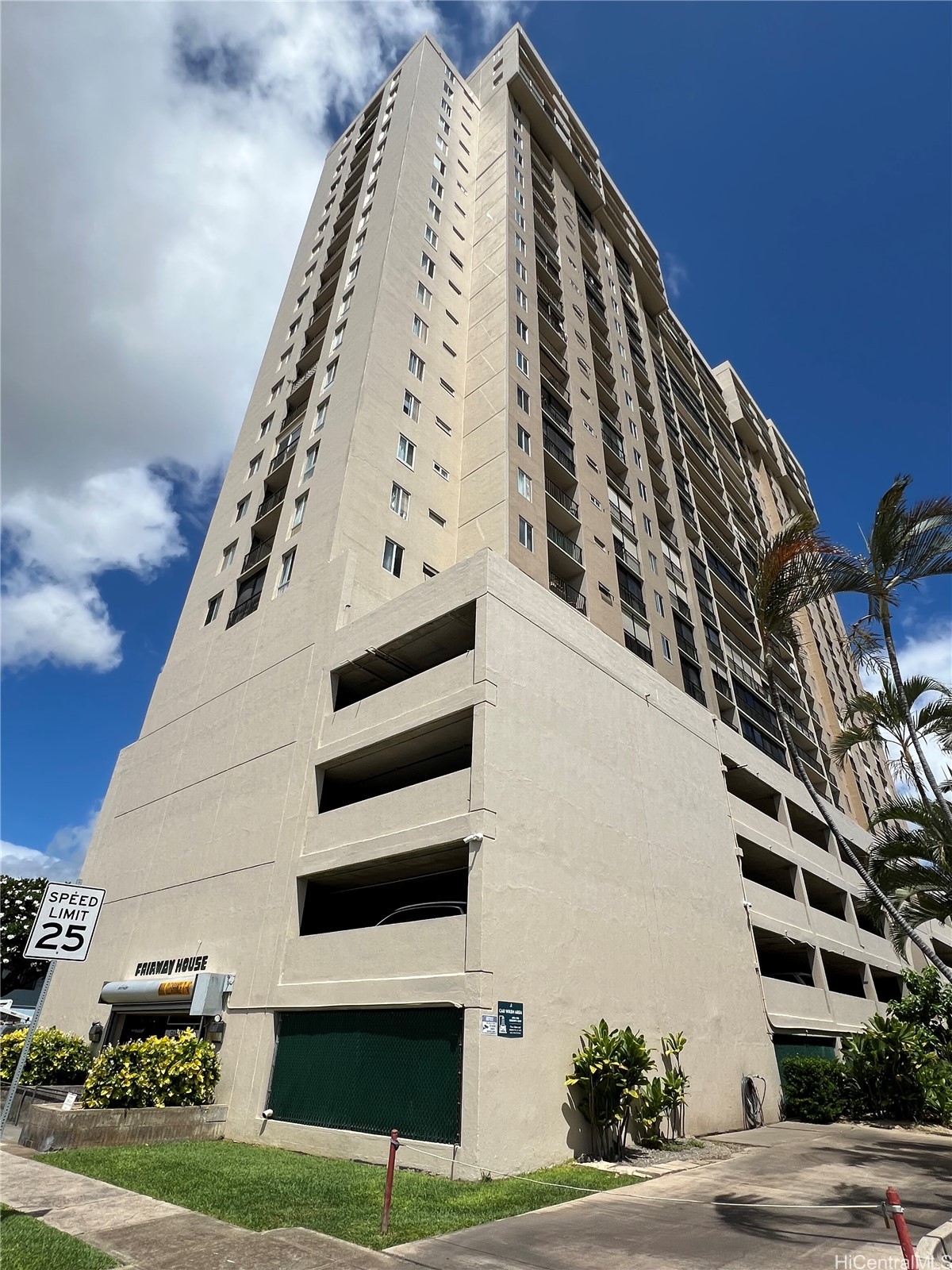 2916 Date Street 25L — photo