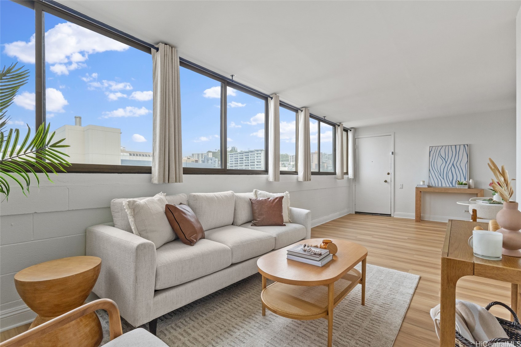 1134 Kinau Street 1201 — photo