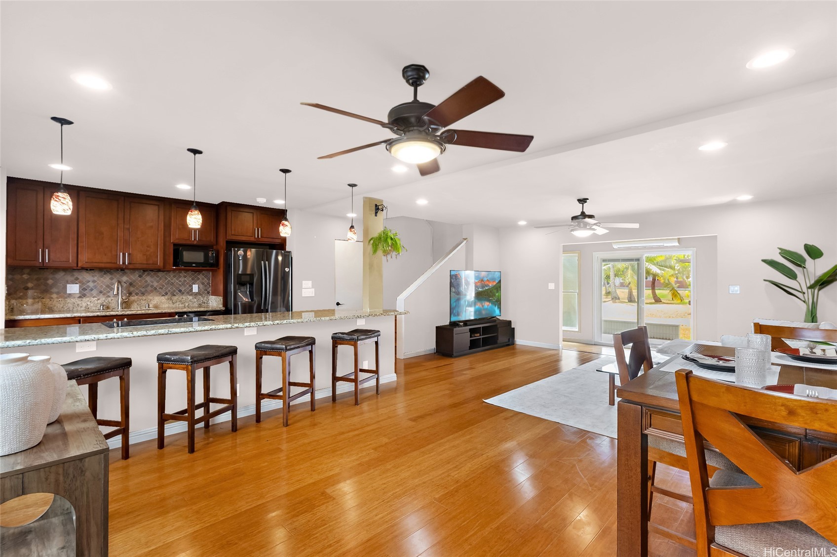 606 Koko Isle Circle 1903 — photo