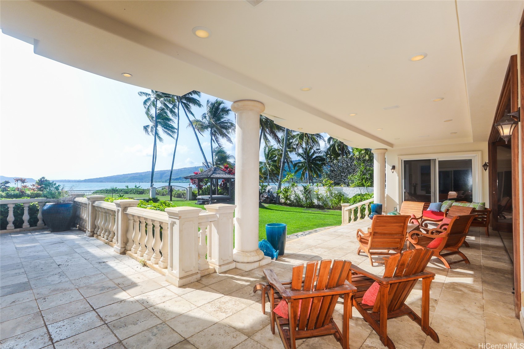 Home in Honolulu, HI 96825 — photo 2