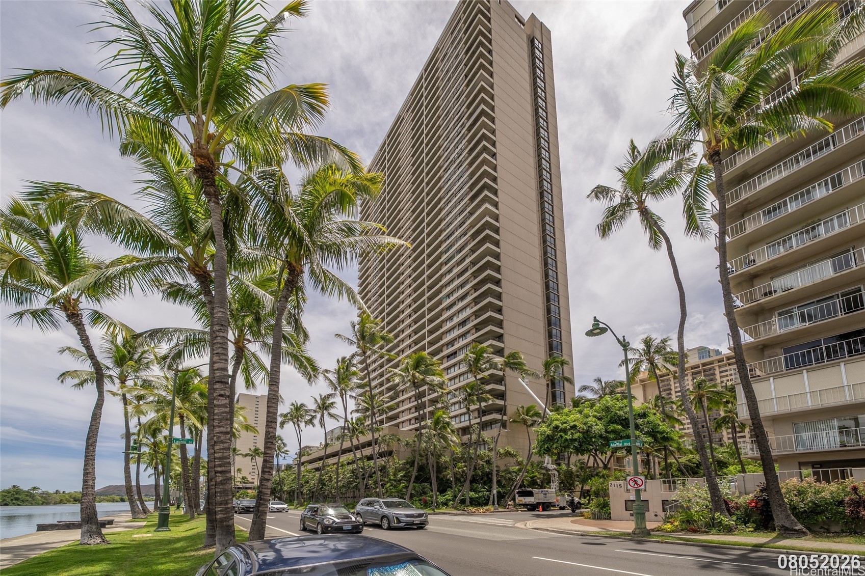 2121 Ala Wai Boulevard 4002 — photo