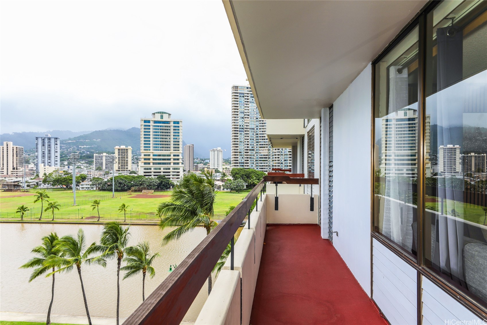 2029 Ala Wai Boulevard 803 — photo