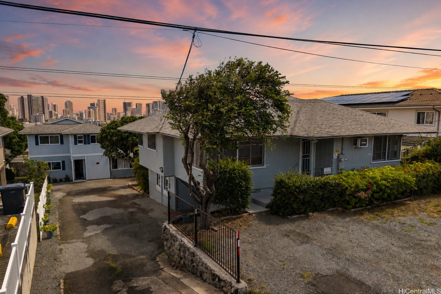 2243 Sea View Avenue — photo