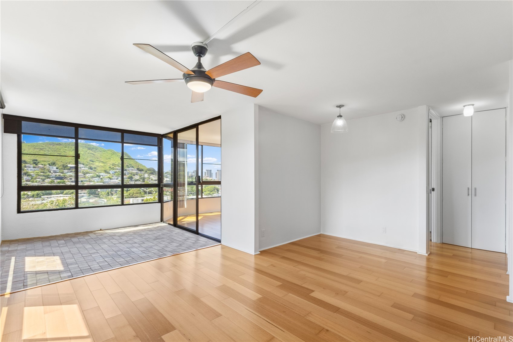 55 S Judd Street 1001 — photo
