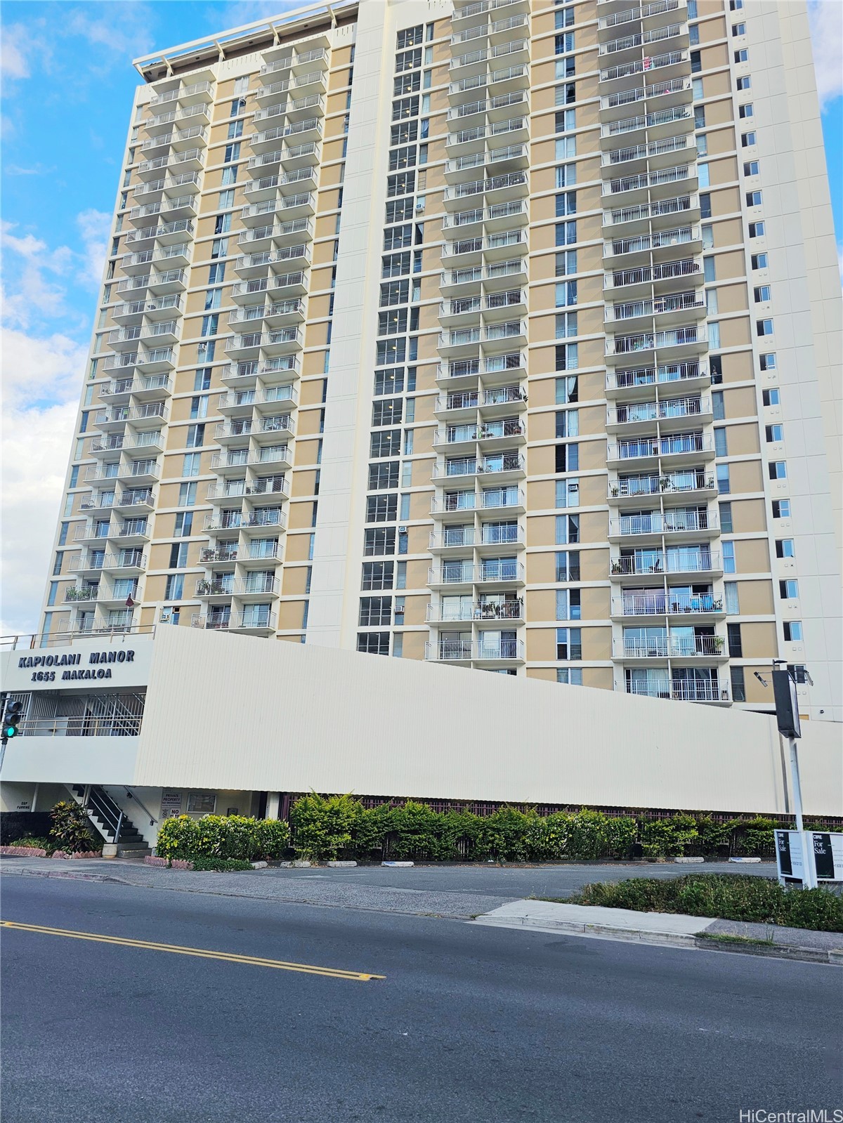 1655 Makaloa Street 2203 — photo