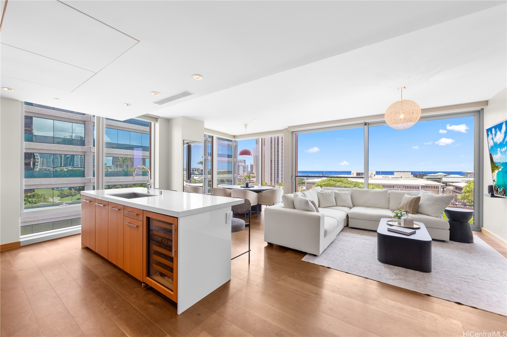 1555 Kapiolani Boulevard 808 — photo